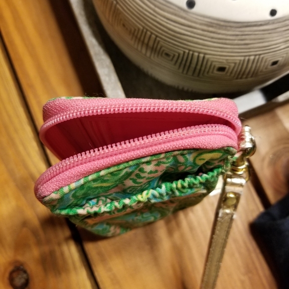 Lilly Pulitzer wallet and phone holder - Picture 3 of 6
